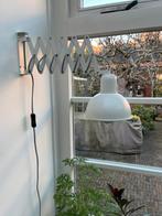 Mat witte wandlamp / lamp, Huis en Inrichting, Lampen | Wandlampen, Ophalen, Zo goed als nieuw