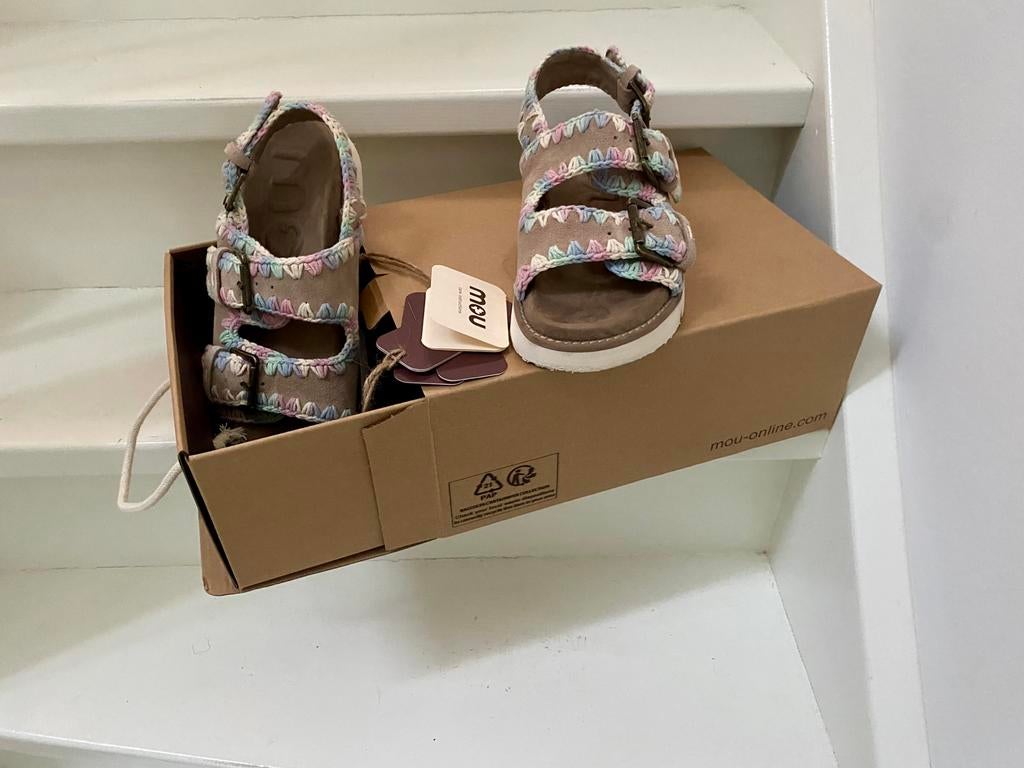 Mooie MOU zomersandalen maat 40, Kleding | Dames, Schoenen, Ophalen of Verzenden, Zo goed als nieuw, Sandalen of Muiltjes