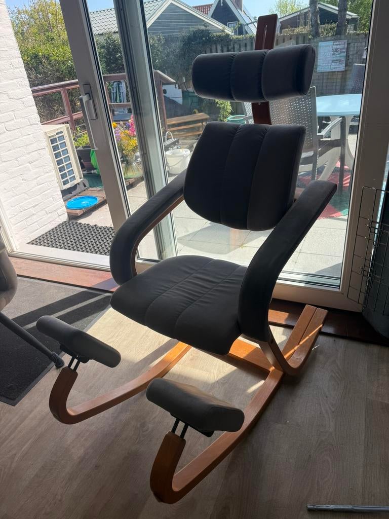 Stokke stoel, Huis en Inrichting, Ophalen, Gebruikt, Hout, 50 tot 75 cm