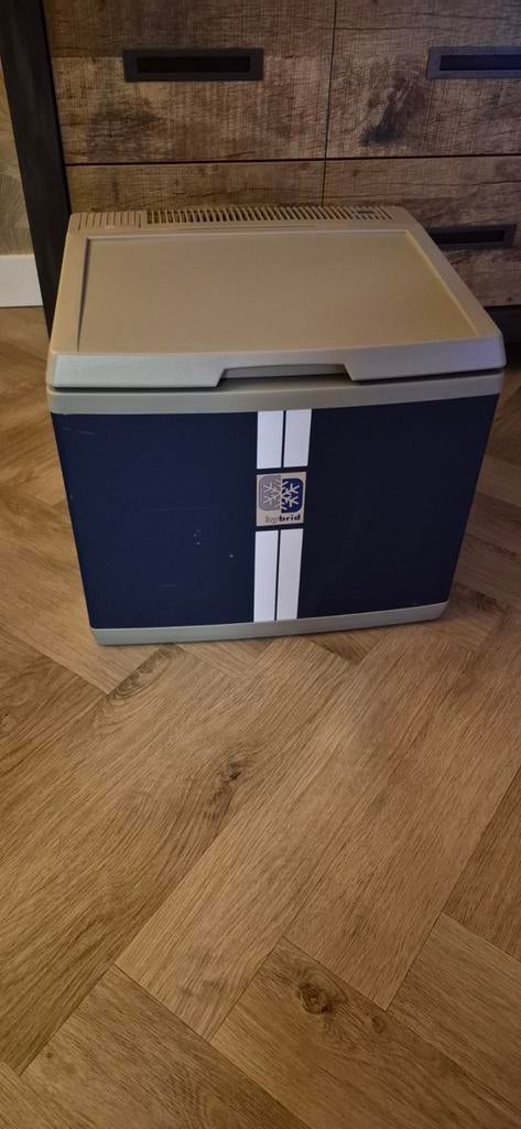 Compressorkoelbox 40L - 12V/220V voor Camper/Auto/Boot, Caravans en Kamperen, Koelboxen, Ophalen of Verzenden, Zo goed als nieuw