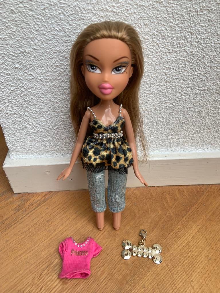 Bratz Pampered Yasmin MGA, Ophalen of Verzenden, Zo goed als nieuw, Fashion Doll