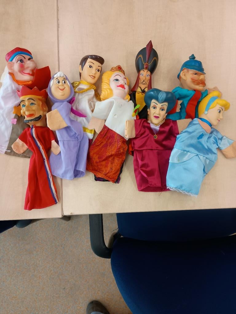 Poppenkast poppen, Kinderen en Baby's, Speelgoed | Poppen, Ophalen, Gebruikt, Overige typen