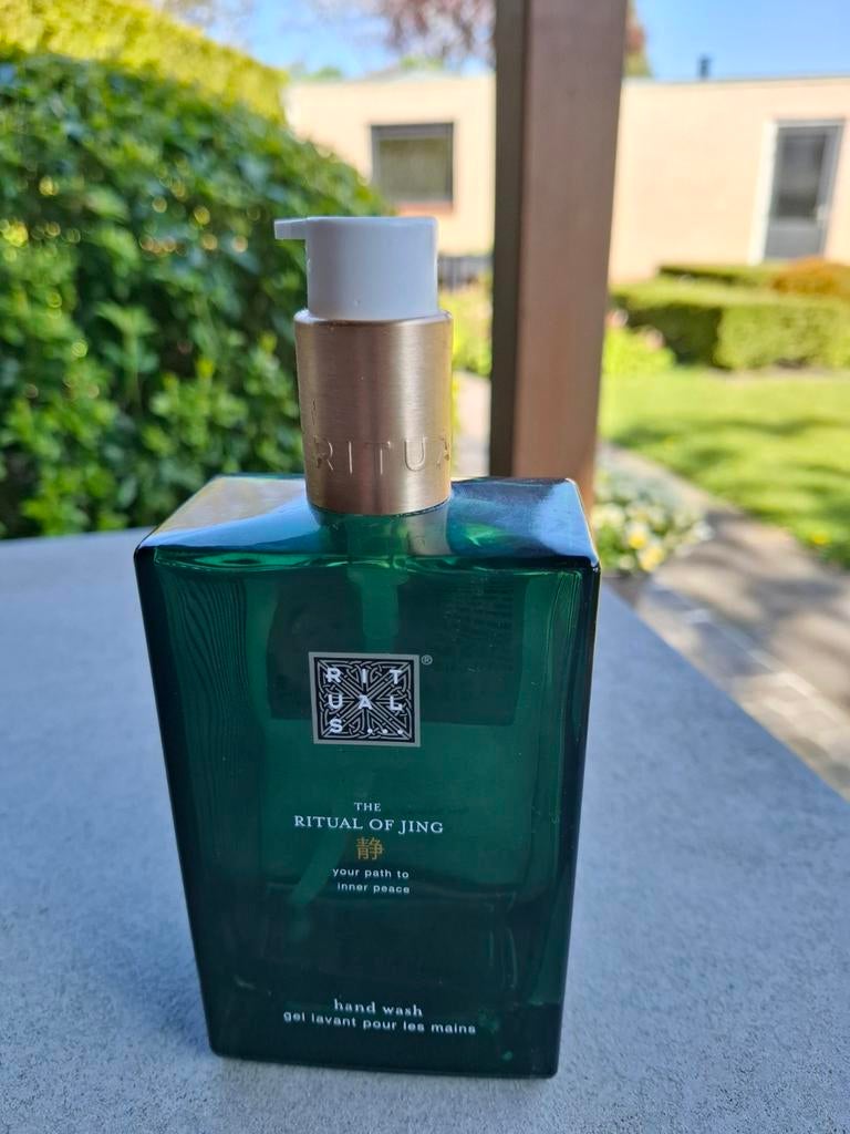 Rituals zeeppompje, Ritual of Jing, 300 ml. (LEEG), Sieraden, Tassen en Uiterlijk, Ophalen of Verzenden, Nieuw, Bad & Douche