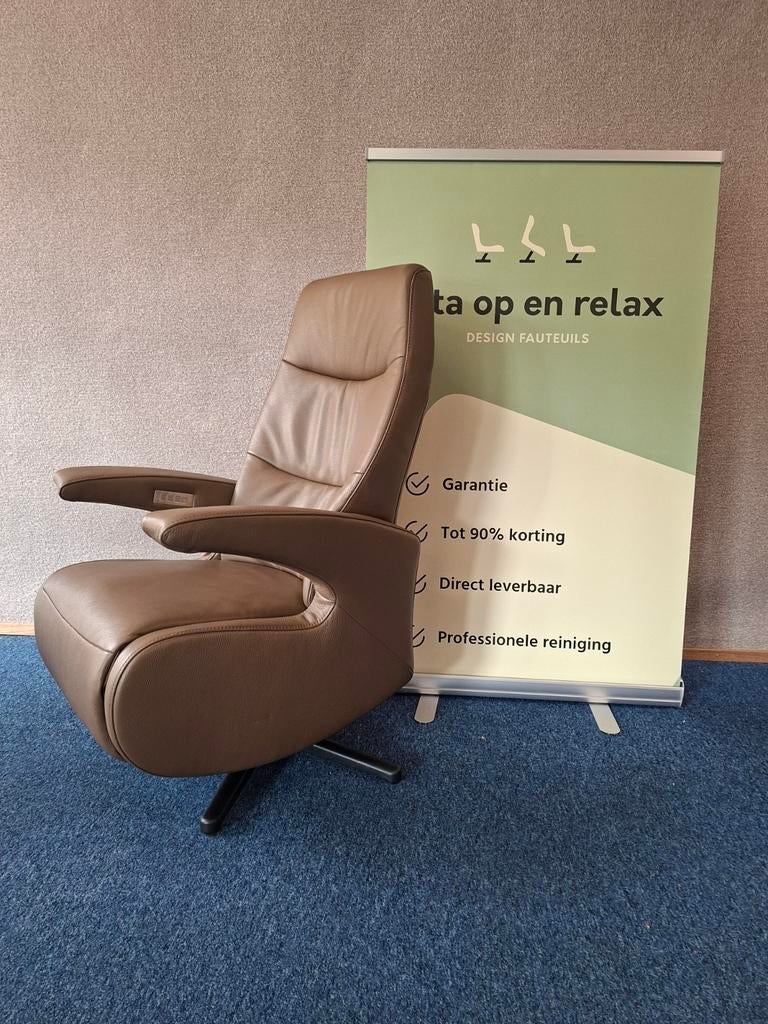 Sta op relax fauteuil de toekomst zo goed als nieuw op accu, Huis en Inrichting, Fauteuils, Ophalen of Verzenden, Zo goed als nieuw