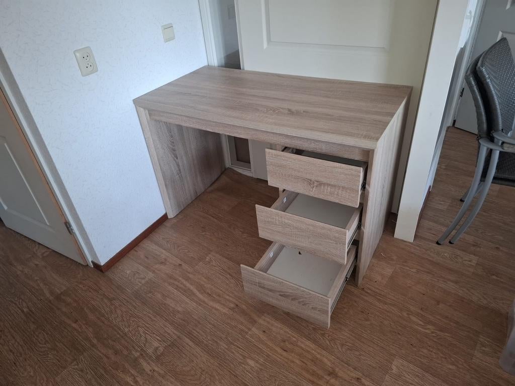 Bureau met lades, Huis en Inrichting, Bureaus, Ophalen, Zo goed als nieuw