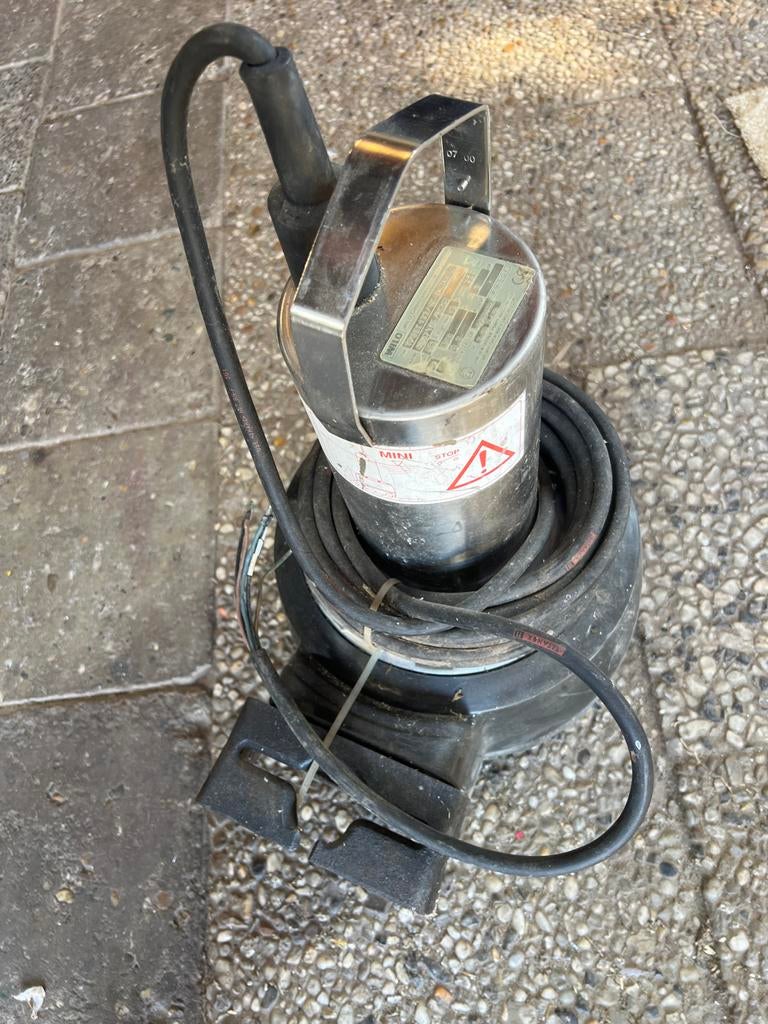 WILO Dompelpomp TP65E 122/15-B 400V - Gebruikt, Ophalen of Verzenden, Nieuw, Elektrisch, Dompelpomp