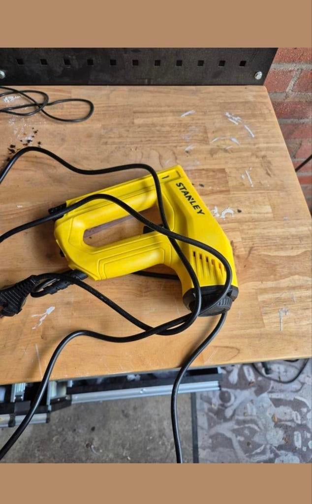 Stanley elektrische tacker / nietpistool, Doe-het-zelf en Verbouw, Gereedschap | Overige machines, Ophalen of Verzenden