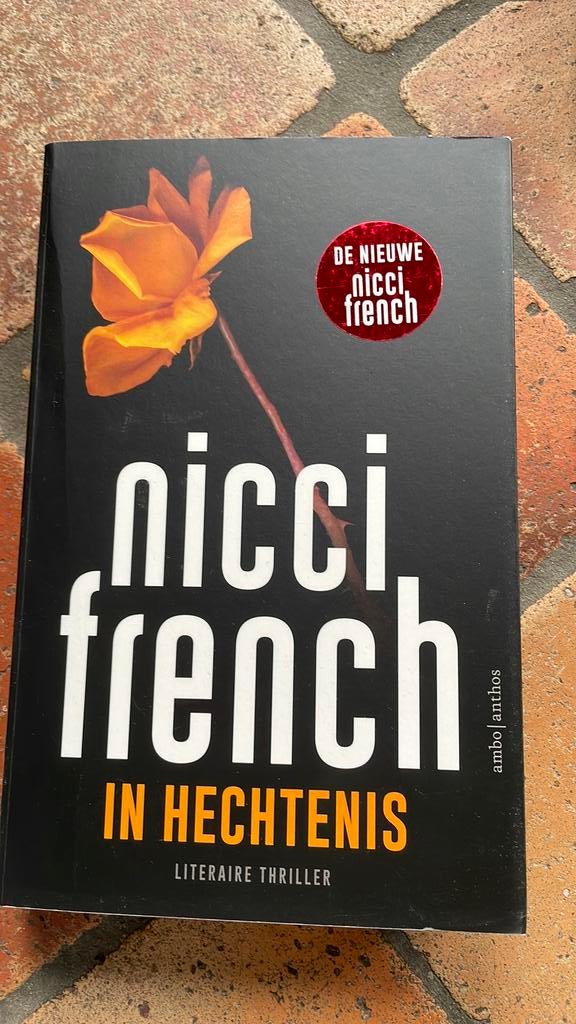 Nicci French - In hechtenis, Ophalen of Verzenden, Zo goed als nieuw, Nicci French