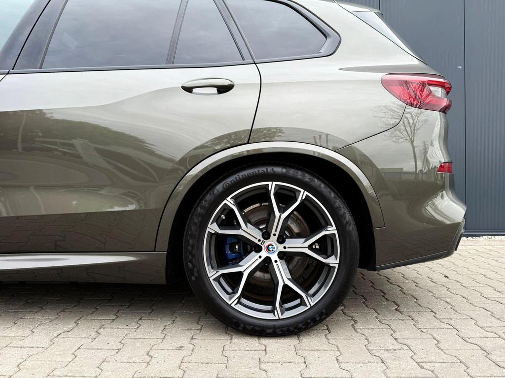 BMW X5 xDrive45e Pano H&K Tr.hk Massage Merino Laser, Auto's, Automaat, Lichtsensor, Gebruikt, 394 pk