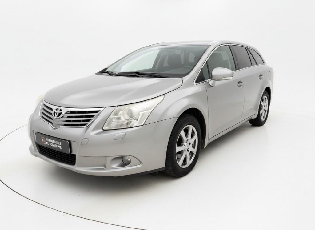 Toyota AVENSIS 1.6 VVTI COMFORT, Auto's, Toyota, 15 km/l, 4 cilinders, 132 pk, Bedrijf