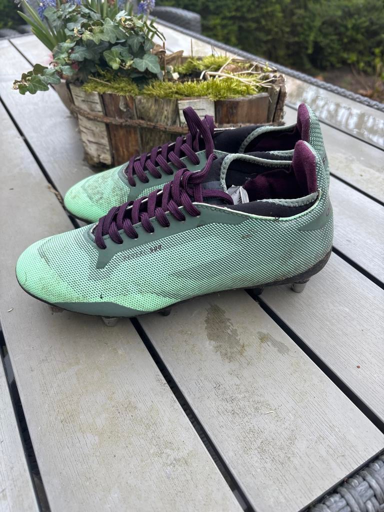 Decathlon Offload rugby voetbalschoenen maat 39, Sport en Fitness, Voetbal, Maat XS of kleiner, Ophalen of Verzenden, Gebruikt