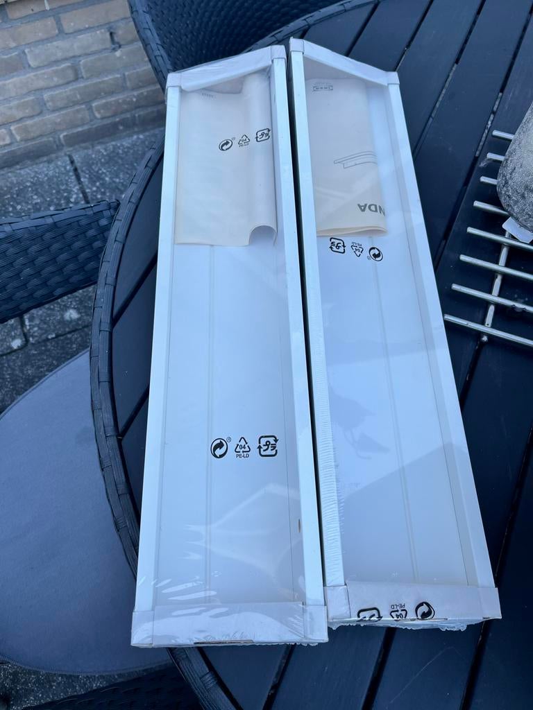 IKEA Mosslanda fotolijstplank wit (2 stuks), Huis en Inrichting, Woonaccessoires | Wandplanken en Boekenplanken, Ophalen of Verzenden