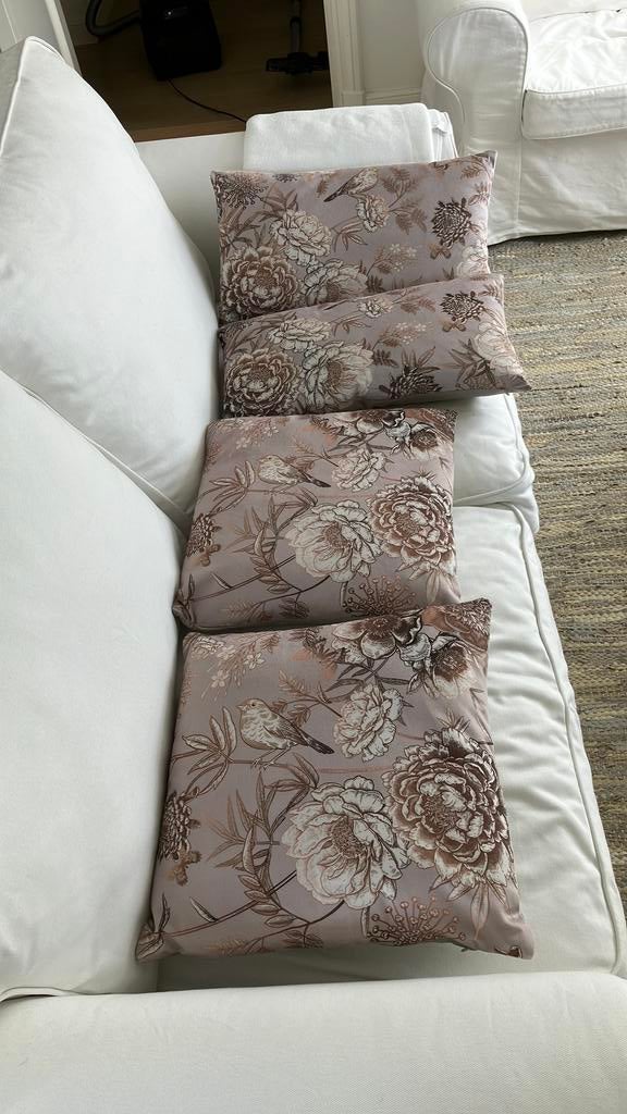 4 zgan fluwelen kussens met vogel natuur, Ophalen, Zo goed als nieuw, Vierkant