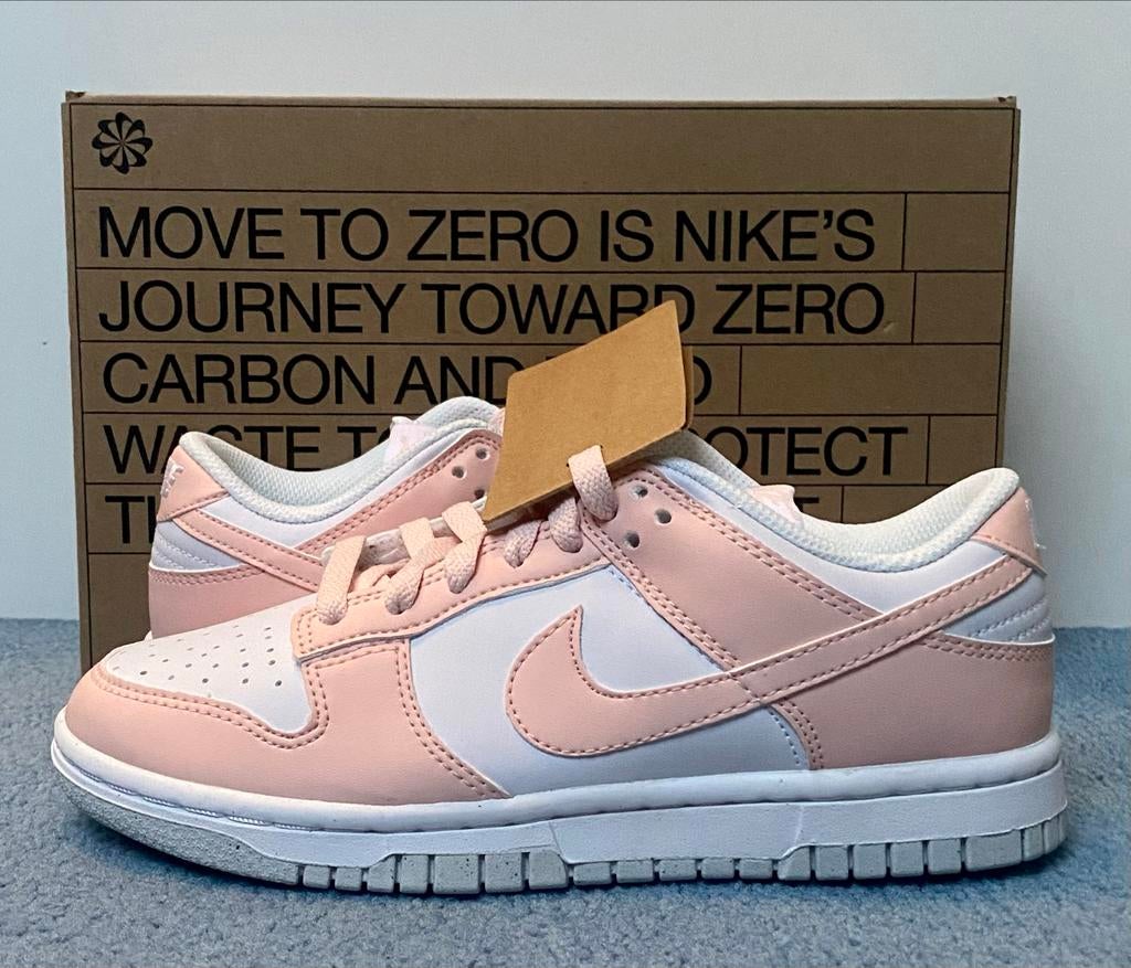Nike Dunk Low Next Nature Pale Coral, Kleding | Dames, Schoenen, Ophalen of Verzenden, Nieuw, Roze, Sneakers of Gympen
