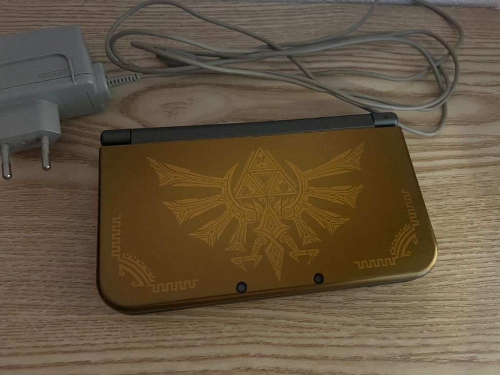 Nintendo New 3ds XL Zelda Edition (CFW), Spelcomputers en Games, Spelcomputers | Nintendo 2DS en 3DS, Ophalen, Zo goed als nieuw