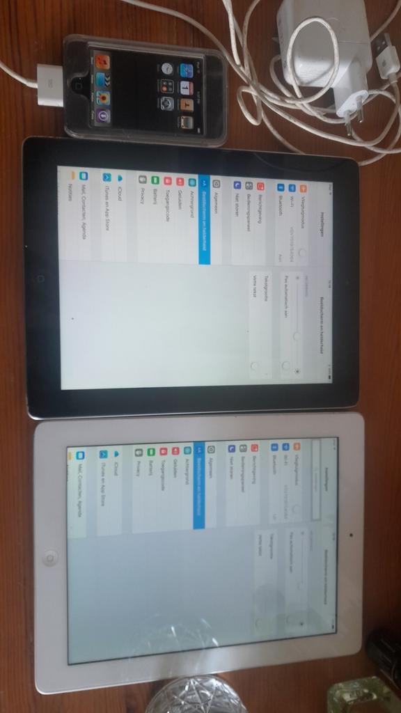 Ipod touch 1st generation en 2x ipad, Ophalen, Apple