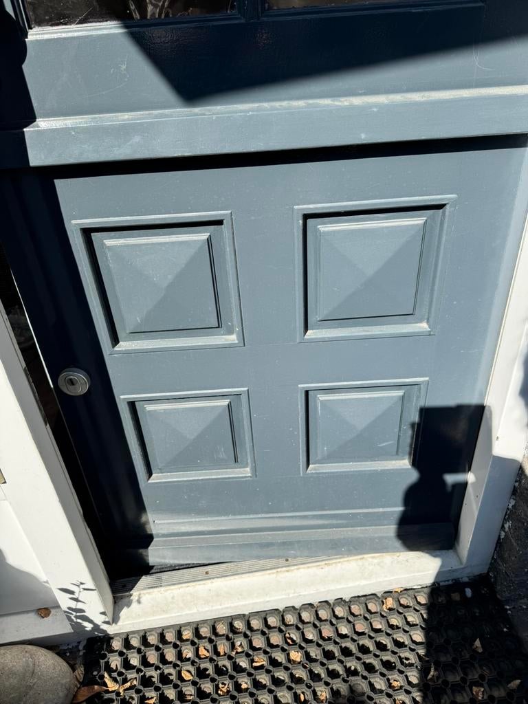 Hardhouten voordeur, Doe-het-zelf en Verbouw, Deuren en Horren, Ophalen of Verzenden, Zo goed als nieuw, Buitendeur, 200 tot 215 cm