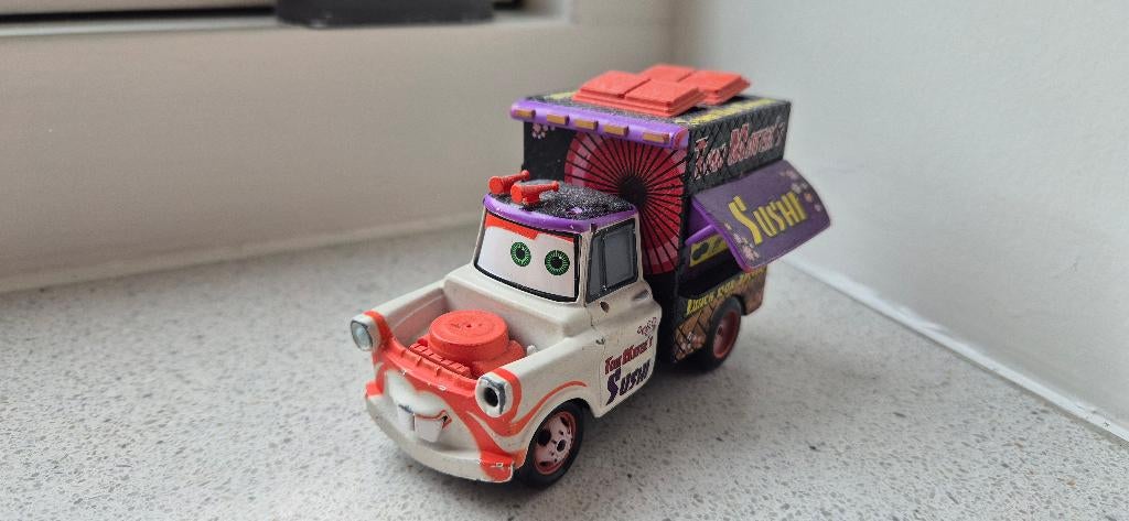 Disney Pixar Cars Sushi Mater, Kinderen en Baby's, Speelgoed | Speelgoedvoertuigen, Ophalen of Verzenden, Gebruikt
