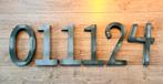 Metalen cijfers VT Wonen, Ophalen, Zo goed als nieuw