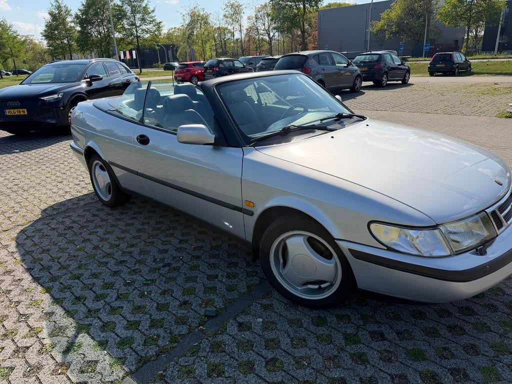 Saab 900 2.0 Turbo 185PK Cabrio 1998 Grijs Talladega, Auto's, 730 kg, 4 cilinders, Cabriolet, 4 stoelen