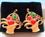 AVON Oorbellen in de vorm van fruitmand. Goldeplated., Overige materialen, Hangers, Nieuw, Ophalen of Verzenden