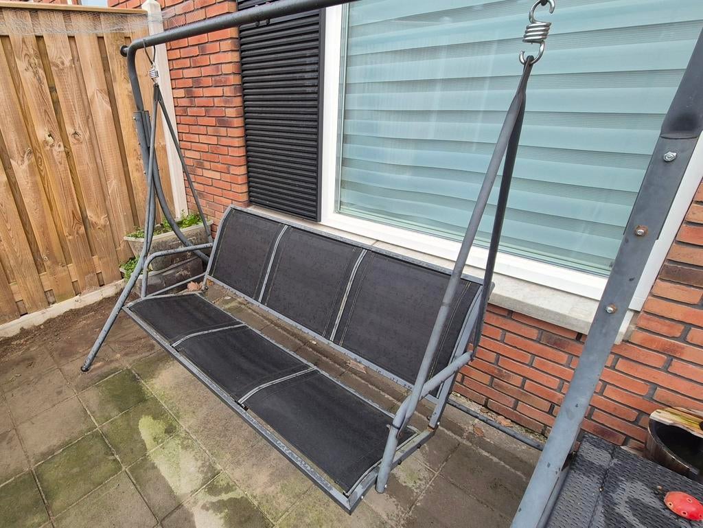 Schommelbank, Ophalen, Schommelbank