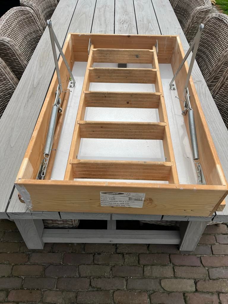 Vlizotrap Novoferm Type 1300, Trap, Ophalen of Verzenden, Zo goed als nieuw, Opvouwbaar of Inschuifbaar