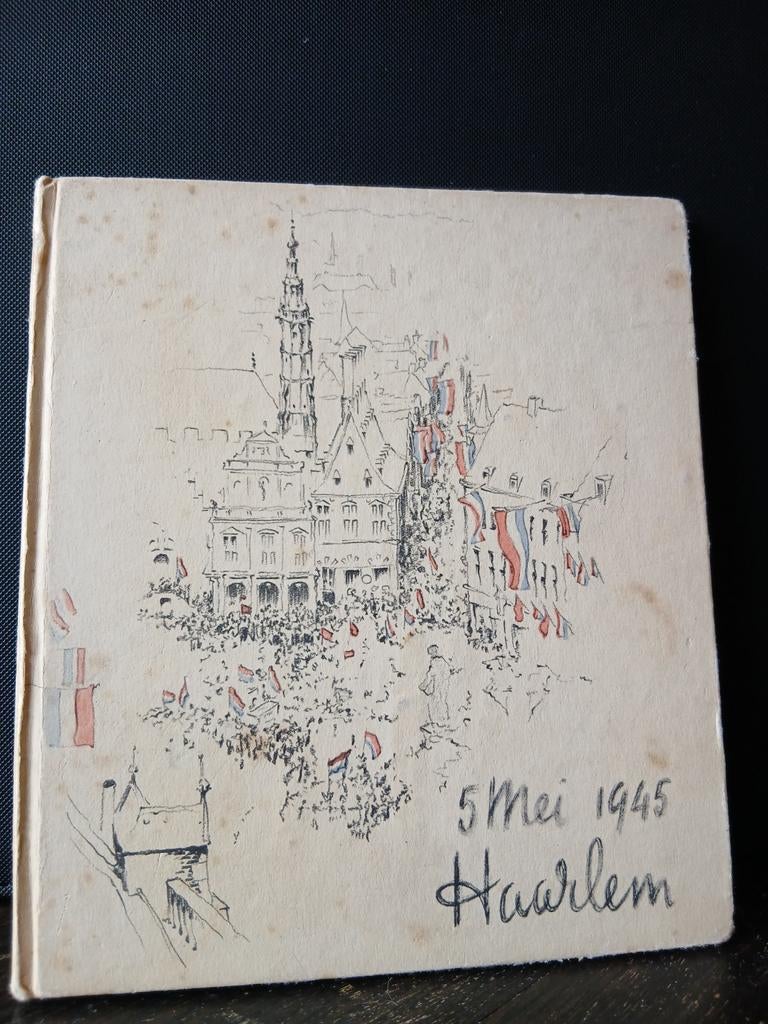5 Mei 1945 Haarlem - 10 Jaar Bevrijding Herdenkingsboekje, Boeken, Geschiedenis | Vaderland, Gelezen, 20e eeuw of later, Ophalen of Verzenden