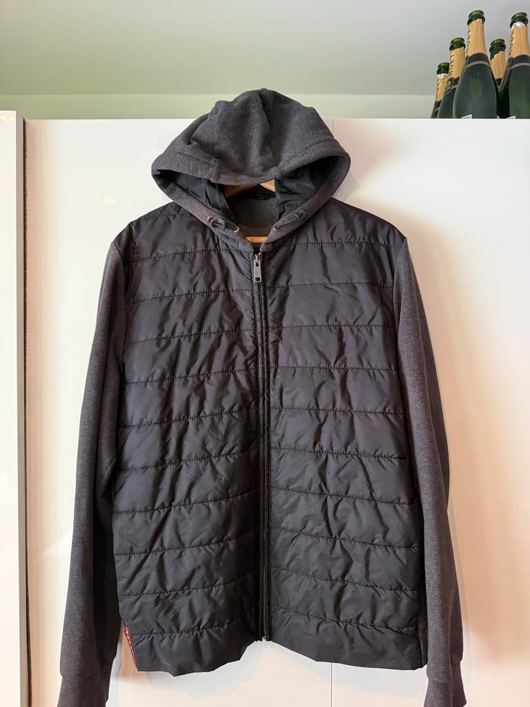 Prada jas maat M grijs, Verzenden, Zo goed als nieuw, Maat 48/50 (M), Grijs