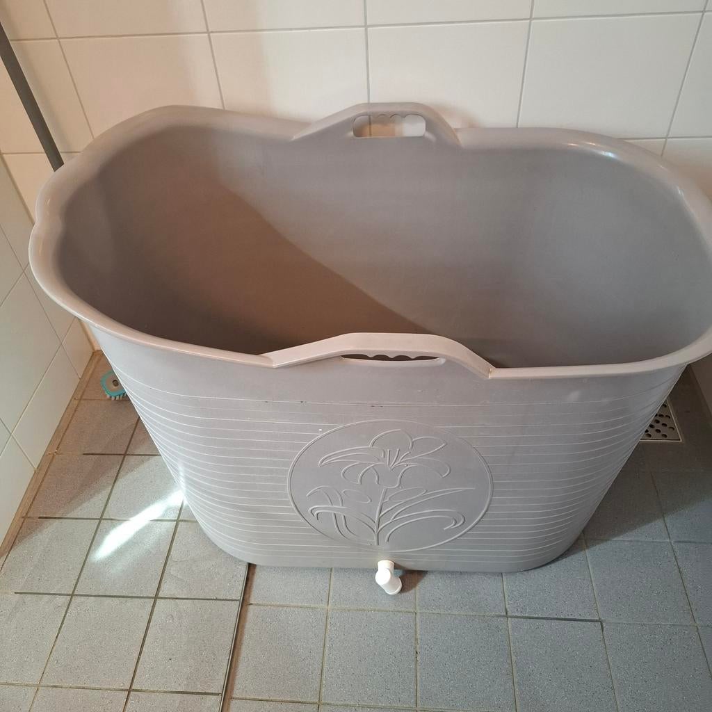 Badkuip voor in de doucheruimte - Compact inzet badkuip, Ophalen, Gebruikt, Beige