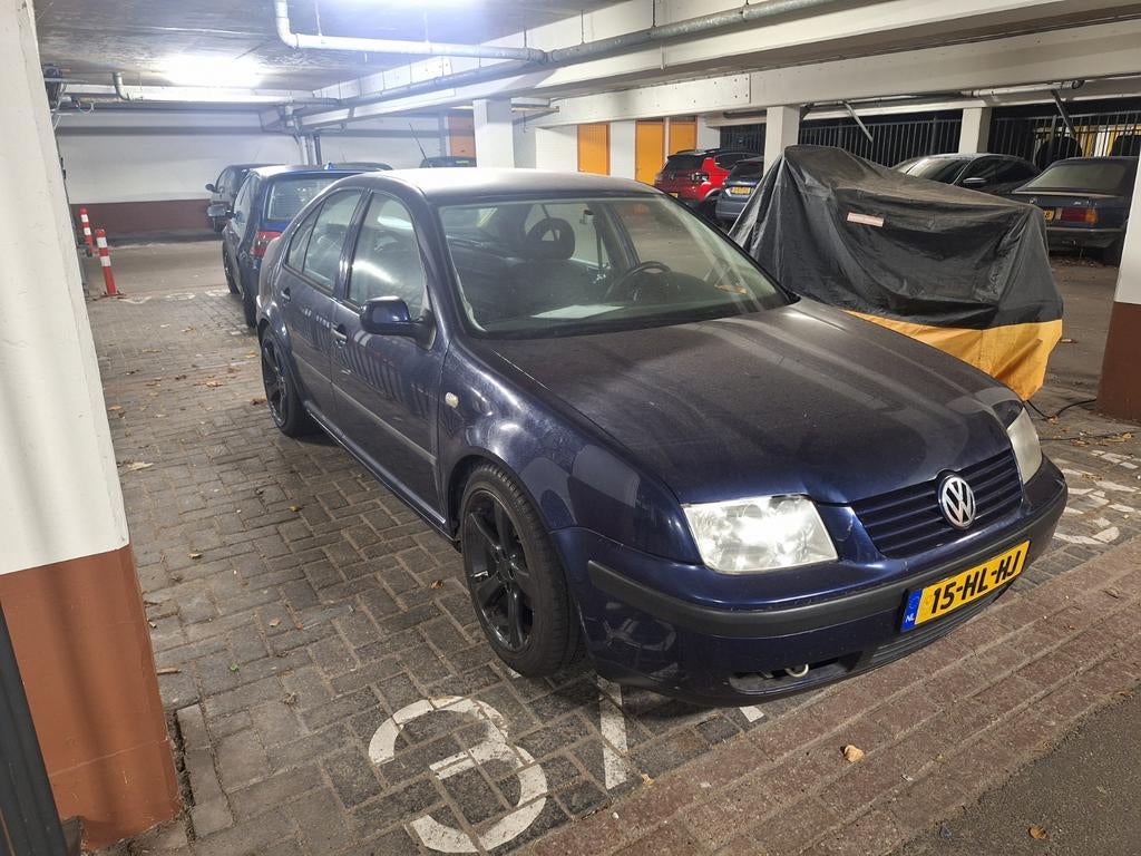 Volkswagen Bora met 2.3 vr5 motor, Ophalen of Verzenden, Gebruikt, Volkswagen