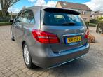 Mercedes-Benz B-klasse 180 Business Solution Org NL Dealer o, Gebruikt, 4 cilinders, 122 pk, Zilver of Grijs