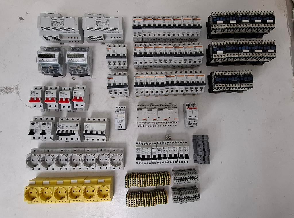 Schakel materiaal, Ophalen
