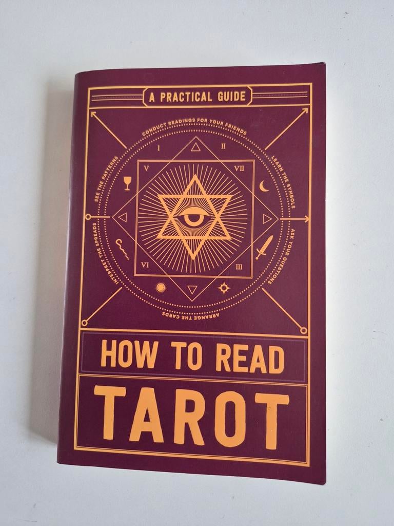 How to Read Tarot - A Practical Guide ( Engelstalig), Ophalen of Verzenden, Tarot of Kaarten leggen, Overige typen