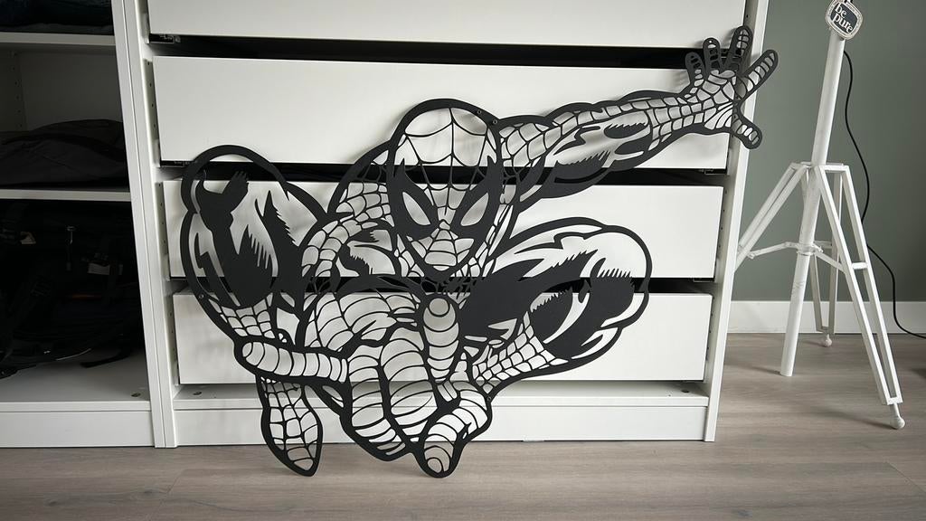 Spiderman wand decoratie / schilderij / zwart metaal, Ophalen of Verzenden, Zo goed als nieuw, Wanddecoratie