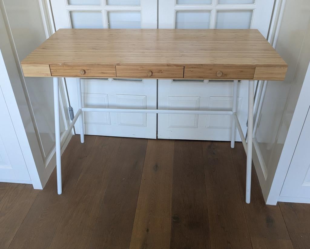 IKEA LILLÅSEN bureau bamboe, Huis en Inrichting, Bureaus, Ophalen, Zo goed als nieuw