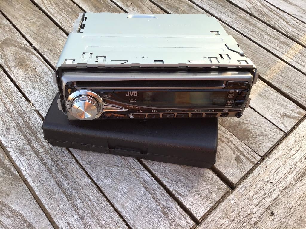 JVC KD-G331 radio/CD/MP3, Ophalen, Gebruikt