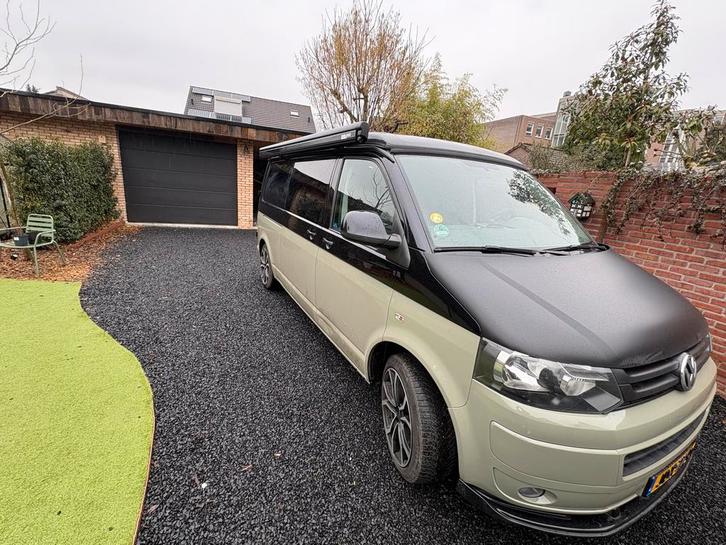 VW Transporter T5 Camper 2013 - Nieuw Interieur & Technisch, Caravans en Kamperen, Campers, Particulier, tot en met 4, Buscamper of Camperbus