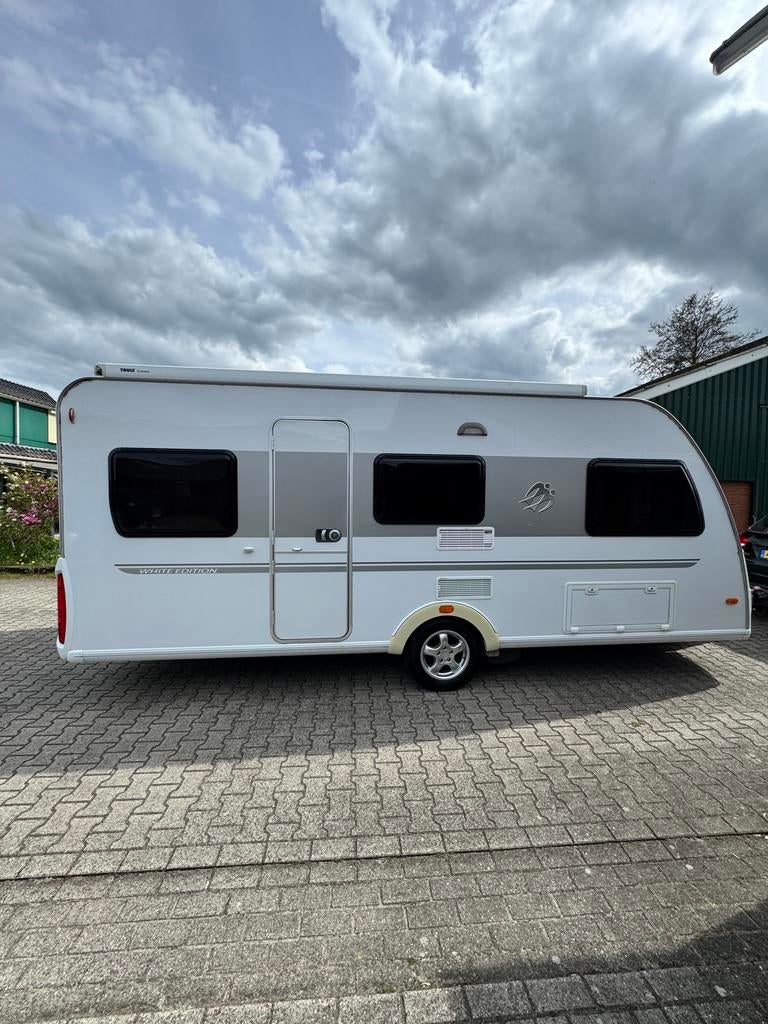 KNAUS Südwind 500EU (2009) LENGTEBED|MOVER|LUIFEL|VOORTENT, Caravans en Kamperen, 2 aparte bedden, Particulier, 5 tot 6 meter