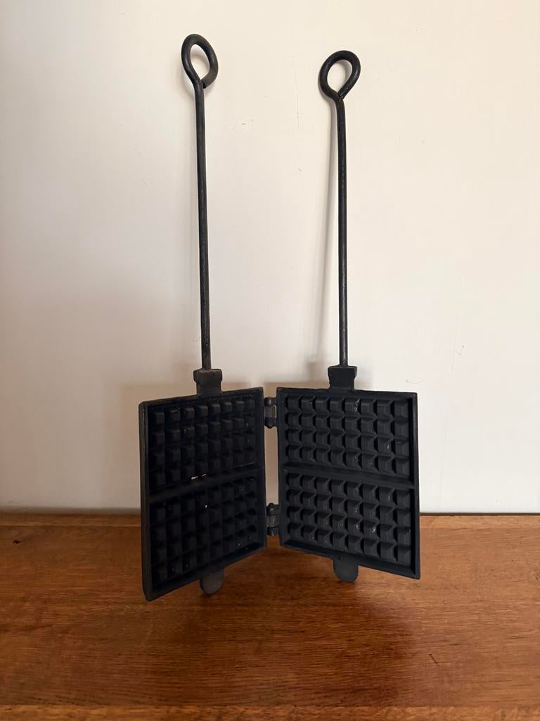 Antieke gietijzeren tosti-ijzer / wafelijzer, Ophalen of Verzenden, Gebruikt