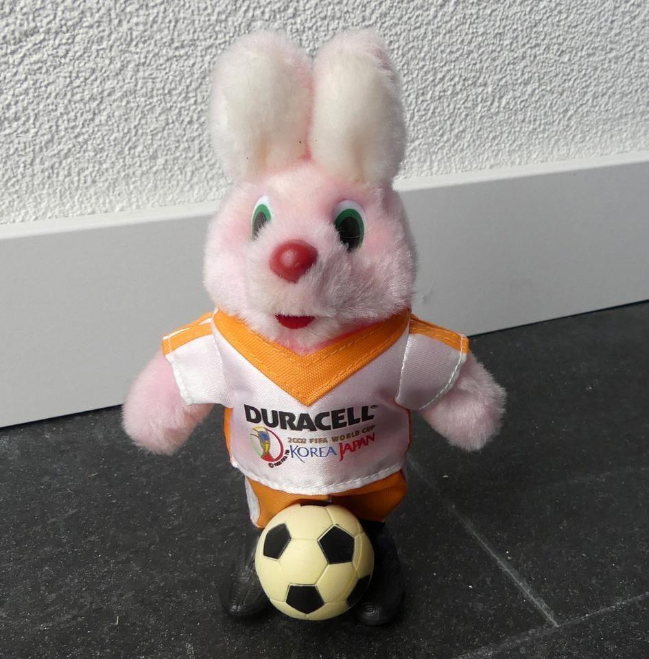 Duracell Football bunny WK voetbal 2002 Korea Japan konijn, Ophalen of Verzenden, Gebruikt, Buitenlandse clubs, Beeldje of Poppetje