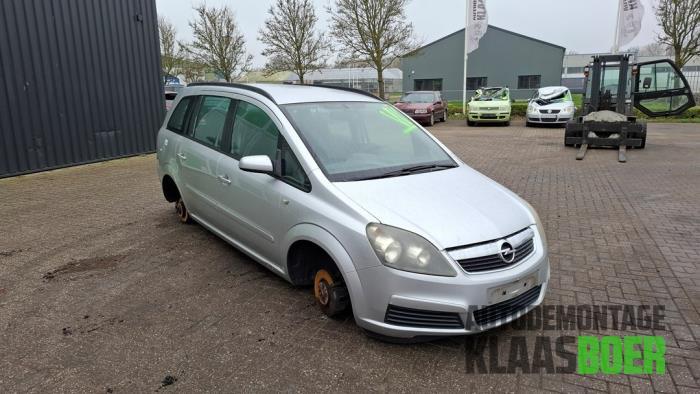 Scherm rechts-voor van een Opel Zafira, Gebruikt, -, -, Opel