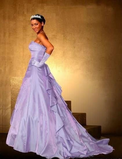 OUTLET !!! Alle Gekleurde trouwjurken 99 euro p/s - Nieuw, Kleding | Dames, Trouwkleding en Trouwaccessoires, Ophalen of Verzenden