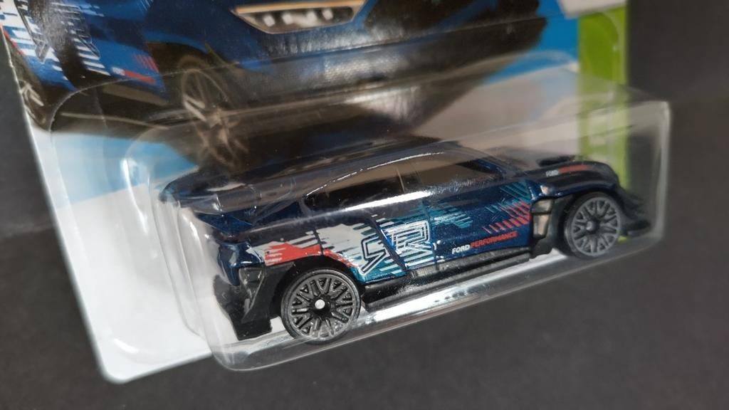 Ford Mustang Mach E 1400 1:64 3inch Hotwheels Pol, 1186 MJ 1 NL, Auto, Verzenden, Nieuw