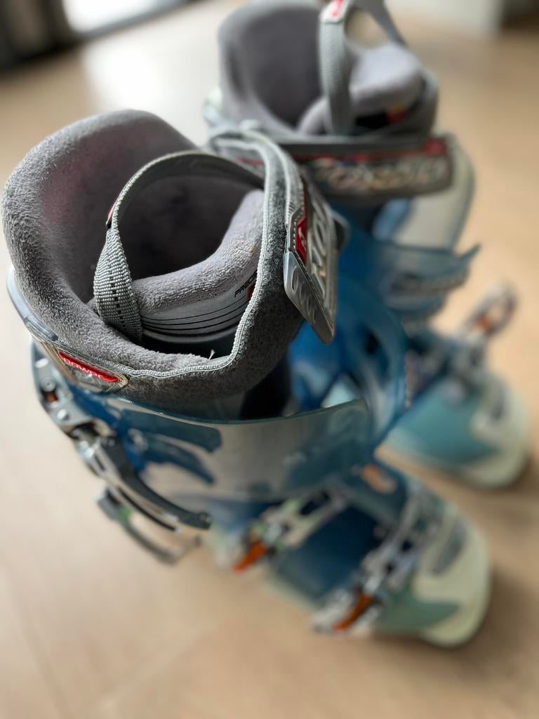 Nordica Skischoen dames - 295mm, Ophalen, 160 tot 180 cm, Gebruikt, Schoenen