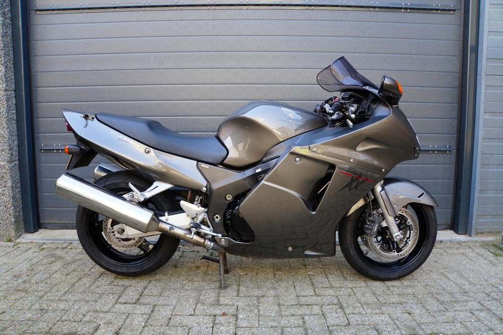Honda CBR1100XX Blackbird - Krachtige Toermotor met Topcase, 4 cilinders, Motorrijbewijs A, Gebruikt, Particulier