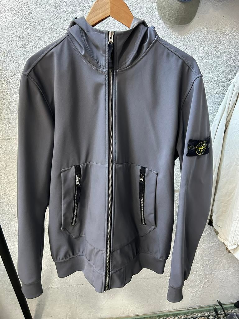 Stone Island Light Soft Shell-R maat XL Grijs/Blauw, Kleding | Heren, Jassen | Zomer, Ophalen, Zo goed als nieuw, Maat 56/58 (XL)