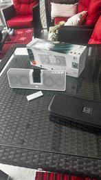 Ipod nano 8GB met Logitec soud box, Audio, Tv en Foto, Mp3-spelers | Apple iPod, Ophalen of Verzenden, Zo goed als nieuw, Nano