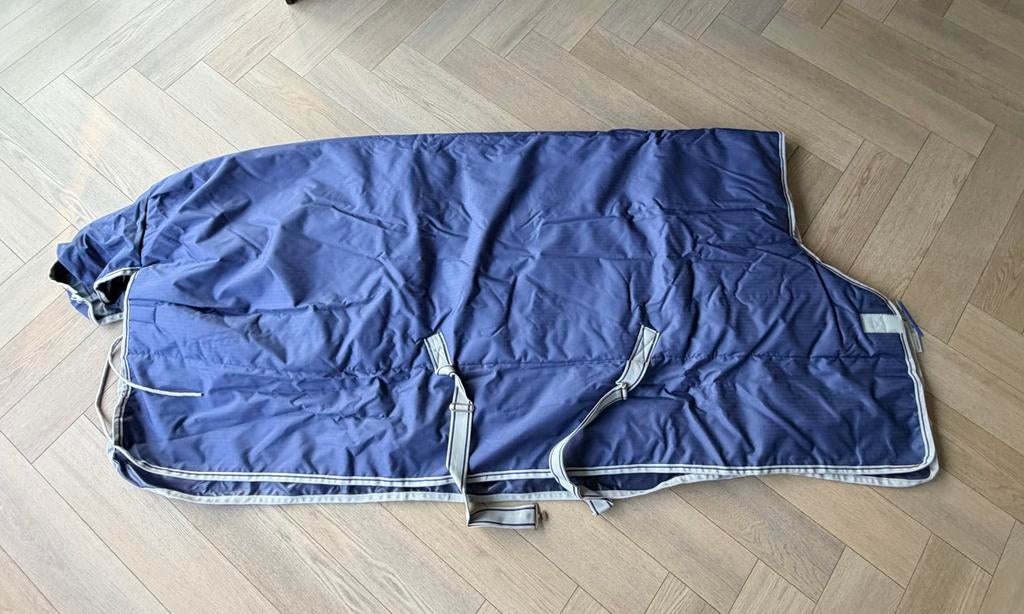 Bucas Freedom turnout high neck 300gr maat 155, Dieren en Toebehoren, Paarden en Pony's | Dekens en Dekjes, Ophalen of Verzenden