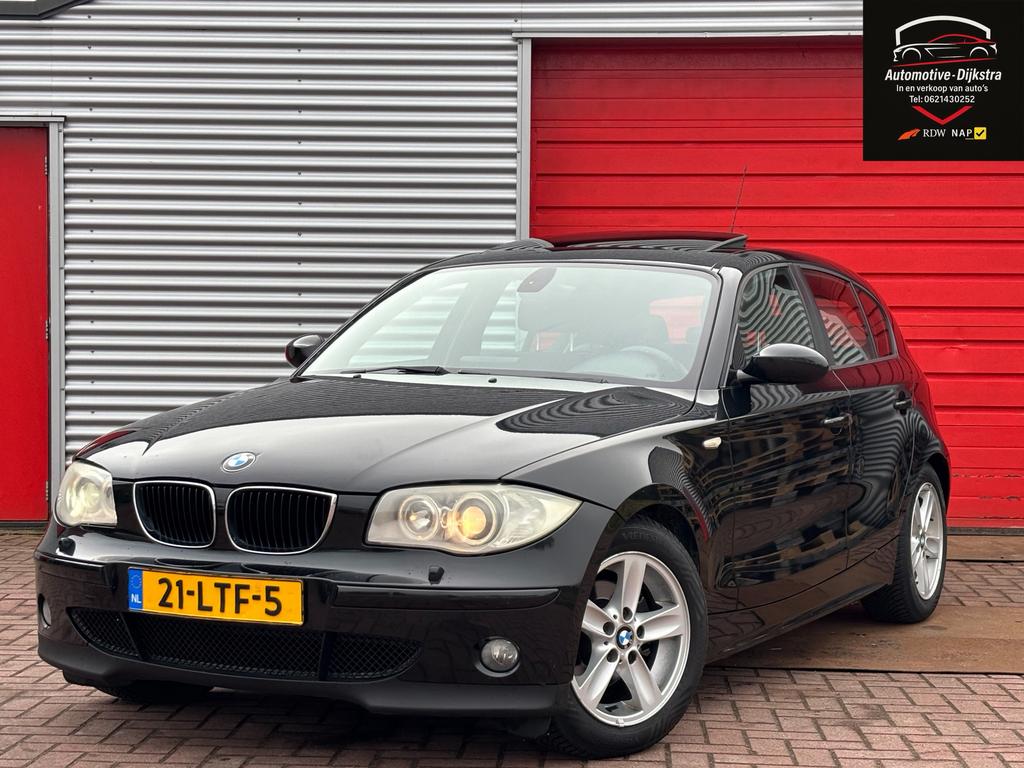 BMW 1-Serie E87 2.0 118I/ Open-Dak/Stoelverwarm./Navi/Xenon, 1-Serie, 1995 cc, 4 cilinders, Zwart